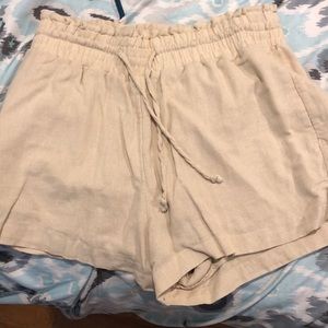 Paper bag beige shorts